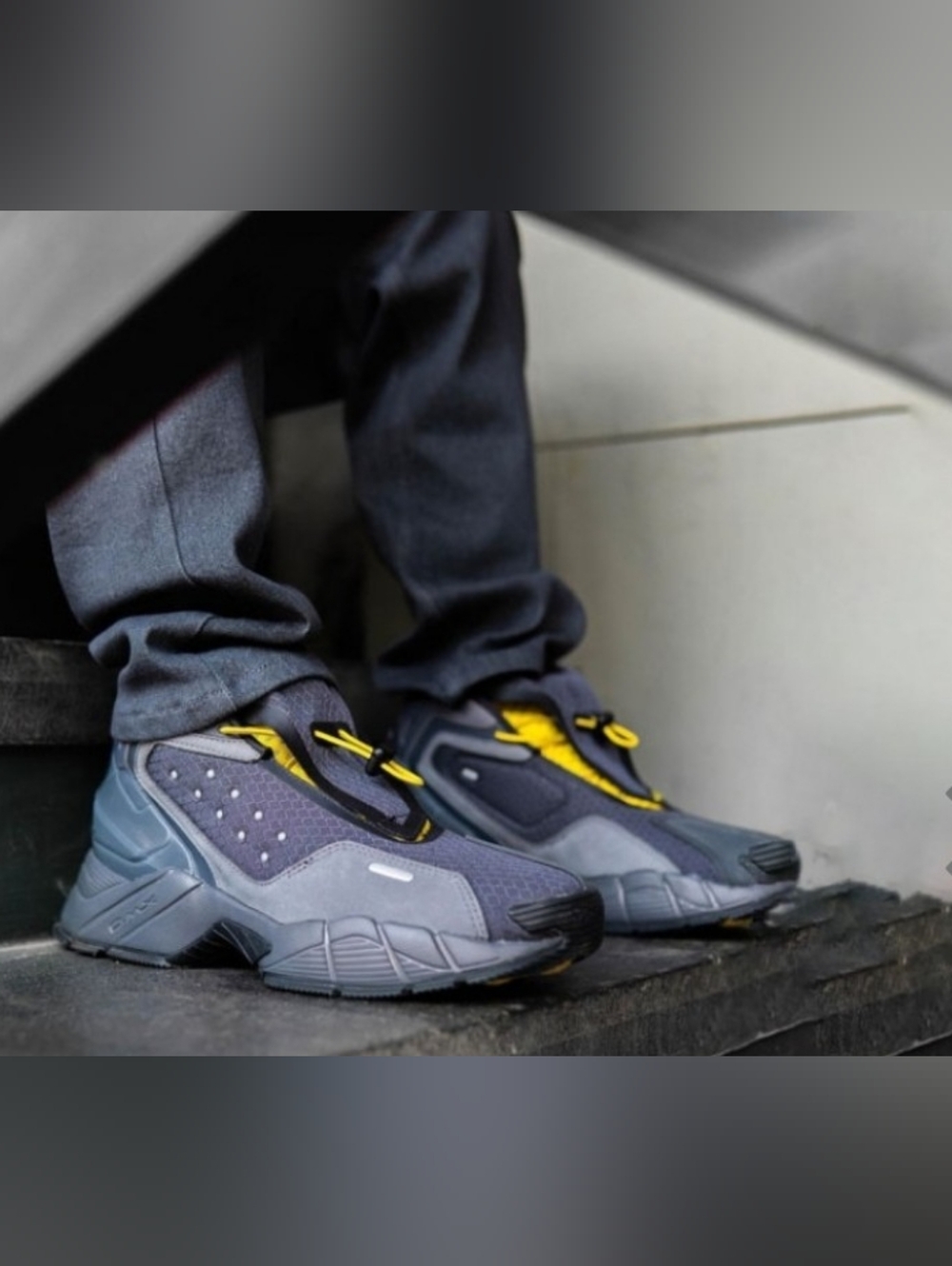 Reebok Ecto Boot DMX Ectomobile Dark Gray Yellow H03298 Mid Top Sneaker